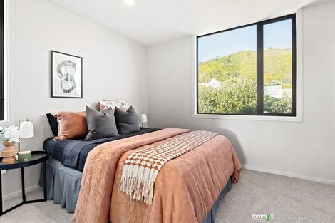 Photo of property in 10-12 Utauta Street, Waikanae, 5036
