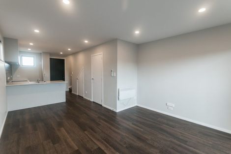 Photo of property in 125d Woodglen Road, Glen Eden, Auckland, 0602