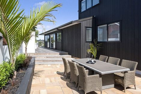 Photo of property in 184 Clovelly Road, Bucklands Beach, Auckland, 2012