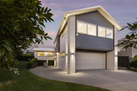 Photo of property in 14 Stockyard Crescent, Pukekohe, 2120