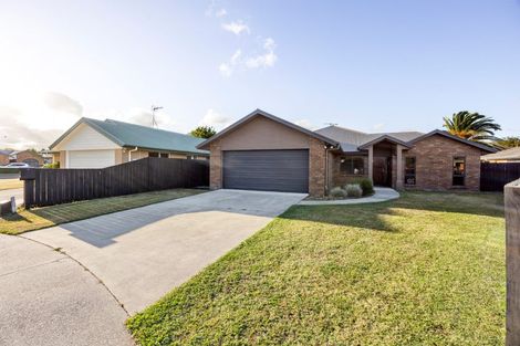 Photo of property in 33 Ravenscourt Place, Huntington, Hamilton, 3210