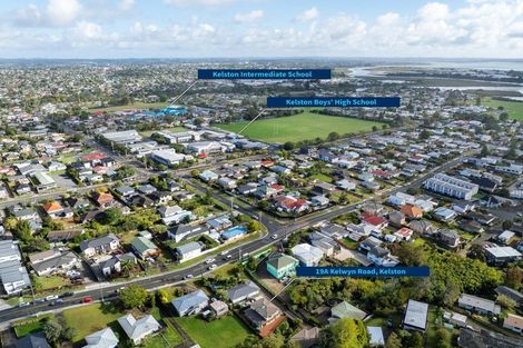 Photo of property in 19a Kelwyn Road, Kelston, Auckland, 0602