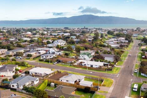 Photo of property in 42 Donovan Road, Paraparaumu Beach, Paraparaumu, 5032