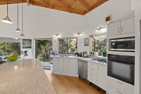 Photo of property in 24a Seaview Avenue, Northcote, Auckland, 0627