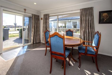 Photo of property in 69 Pegasus Boulevard, Pegasus, 7612