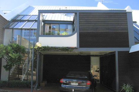 Photo of property in 21 Clermont Terrace, Kelburn, Wellington, 6012