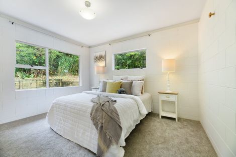 Photo of property in 2/15 Dunraven Place, Torbay, Auckland, 0630