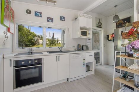 Photo of property in 17 Silverton Road, Waihi, 3610