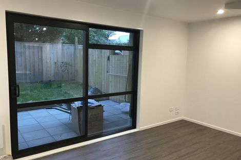 Photo of property in 4b Wattle Road, Sunnyvale, Auckland, 0612