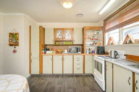 Photo of property in 43 Marlborough Street, Feilding, 4702