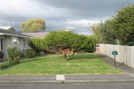 Photo of property in 2/3 Princeton Road, Raumati Beach, Paraparaumu, 5032