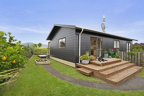 Photo of property in 9 Point Street, Raglan, 3225
