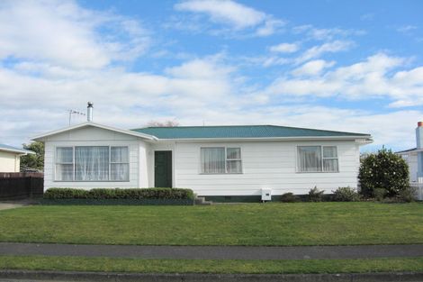 Photo of property in 10 Vogel Street, Levin, 5510