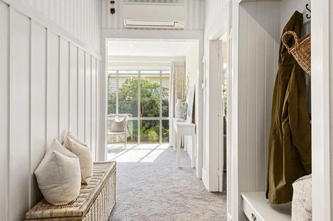 Photo of property in 4 Kenwyn Avenue, St Albans, Christchurch, 8052