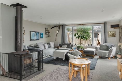 Photo of property in 5 Webb Street, Westport, 7825