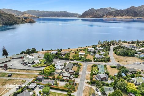 Photo of property in 7 Parry Crescent, Lake Hawea, Wanaka, 9382