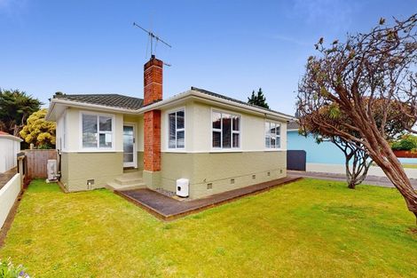 Photo of property in 30 Hadfield Crescent, College Estate, Whanganui, 4500