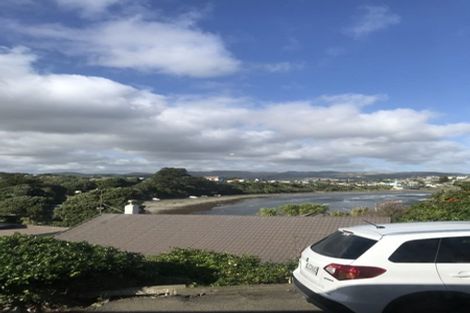 Photo of property in 2/3 Vella Street, Titahi Bay, Porirua, 5022