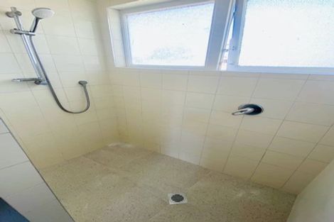 Photo of property in 155 View Road, Sunnyvale, Auckland, 0612