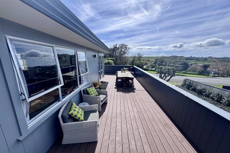 Photo of property in 35 Bedford Street, Patea, 4520