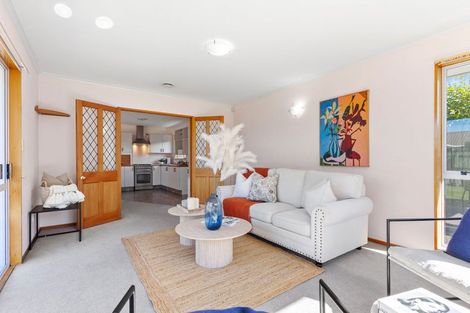 Photo of property in 2/3 Claverley Gardens, Avonhead, Christchurch, 8042