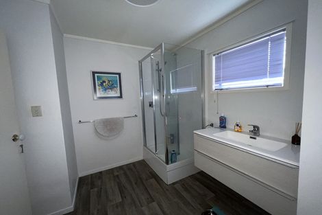 Photo of property in 50 Redwing Street, Browns Bay, Auckland, 0630