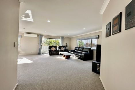 Photo of property in 20a Gifford Grove, Churton Park, Wellington, 6037