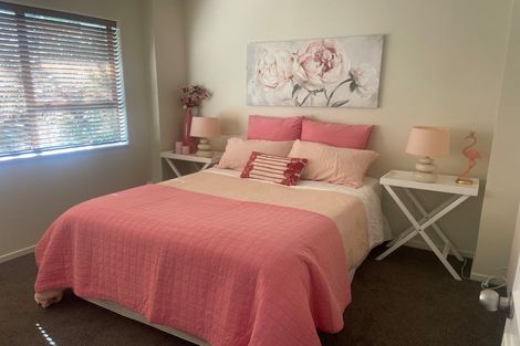 Photo of property in 1/46 Masterton Road, Rothesay Bay, Auckland, 0630