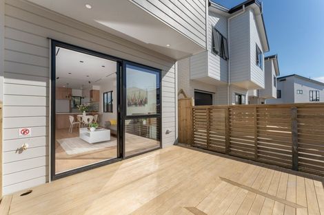 Photo of property in 13 Octans Road, Westgate, 0814