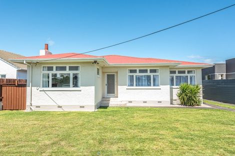 Photo of property in 73 Fitzherbert Avenue, Tawhero, Whanganui, 4501