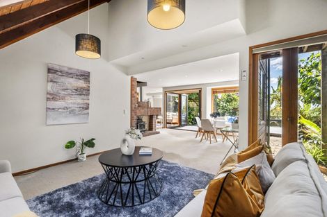 Photo of property in 3 Mizpah Road, Waiake, Auckland, 0630