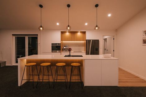 Photo of property in 22a La Lena Grove, Fitzherbert, Palmerston North, 4410