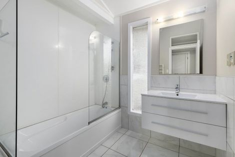 Photo of property in 206 Upper Harbour Drive, Greenhithe, Auckland, 0632