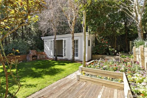 Photo of property in 18 North Terrace, Kelburn, Wellington, 6012