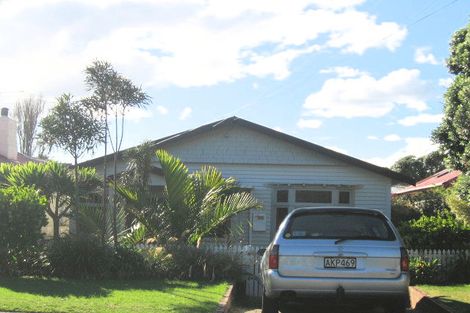 Photo of property in 22 Kauri Street, Eastbourne, Lower Hutt, 5013