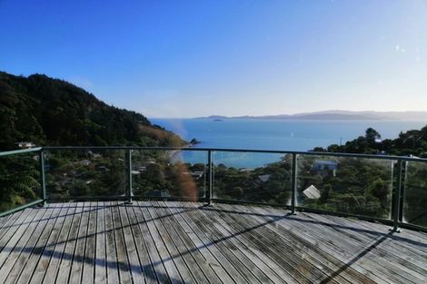 Photo of property in 52 Waitohu Road, York Bay, Lower Hutt, 5013