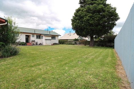 Photo of property in 3 Victoria Avenue, Dannevirke, 4930
