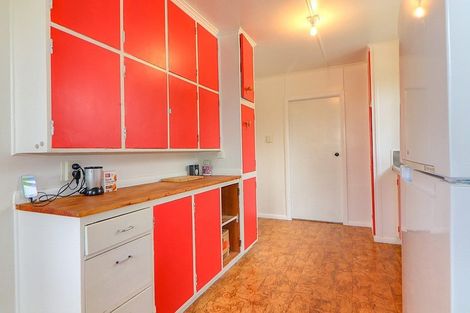 Photo of property in 11 Goldsmith Crescent, Levin, 5510