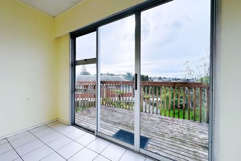 Photo of property in 54 Colwill Road, Massey, Auckland, 0614