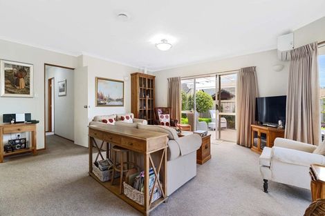 Photo of property in 16 Hidcote Place, Bethlehem, Tauranga, 3110