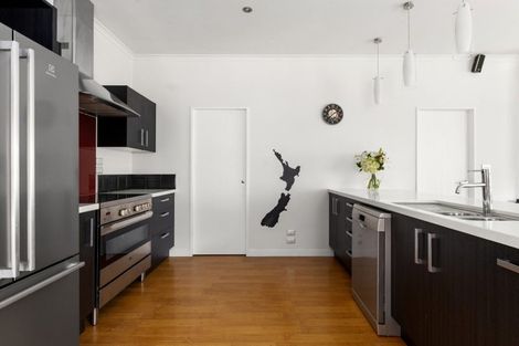 Photo of property in 66 Kent Terrace, Taradale, Napier, 4112