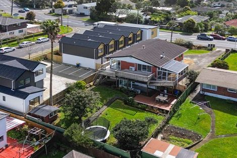 Photo of property in 250 Don Buck Road, Massey, Auckland, 0614