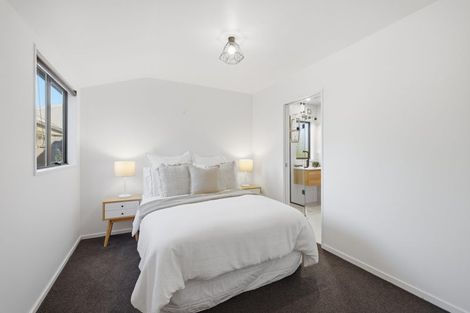 Photo of property in 2 Chilcombe Street, Ilam, Christchurch, 8041