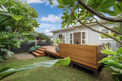 Photo of property in 7 Knight Avenue, Mount Albert, Auckland, 1025