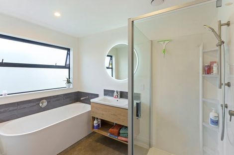 Photo of property in 14 Seagrass Place, Otaki Beach, Otaki, 5512