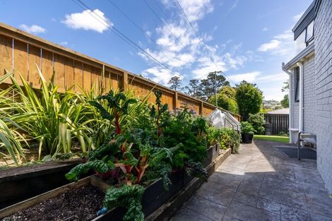 Photo of property in 2/22 Zion Road, Birkenhead, Auckland, 0626