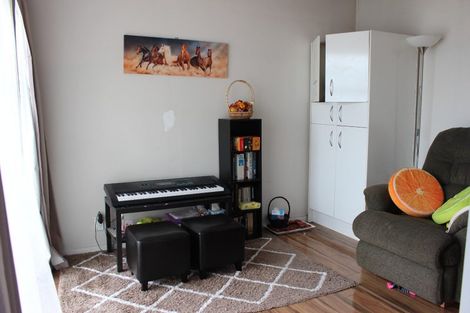 Photo of property in 1/97a Nile Road, Milford, Auckland, 0620