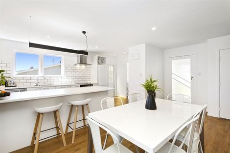 Photo of property in 112 Jamaica Drive, Grenada North, Wellington, 5028