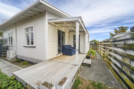 Photo of property in 21a Haydon Street, Roslyn, Palmerston North, 4414