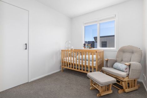 Photo of property in 30 Hokioi Drive, Kenepuru, Porirua, 5022